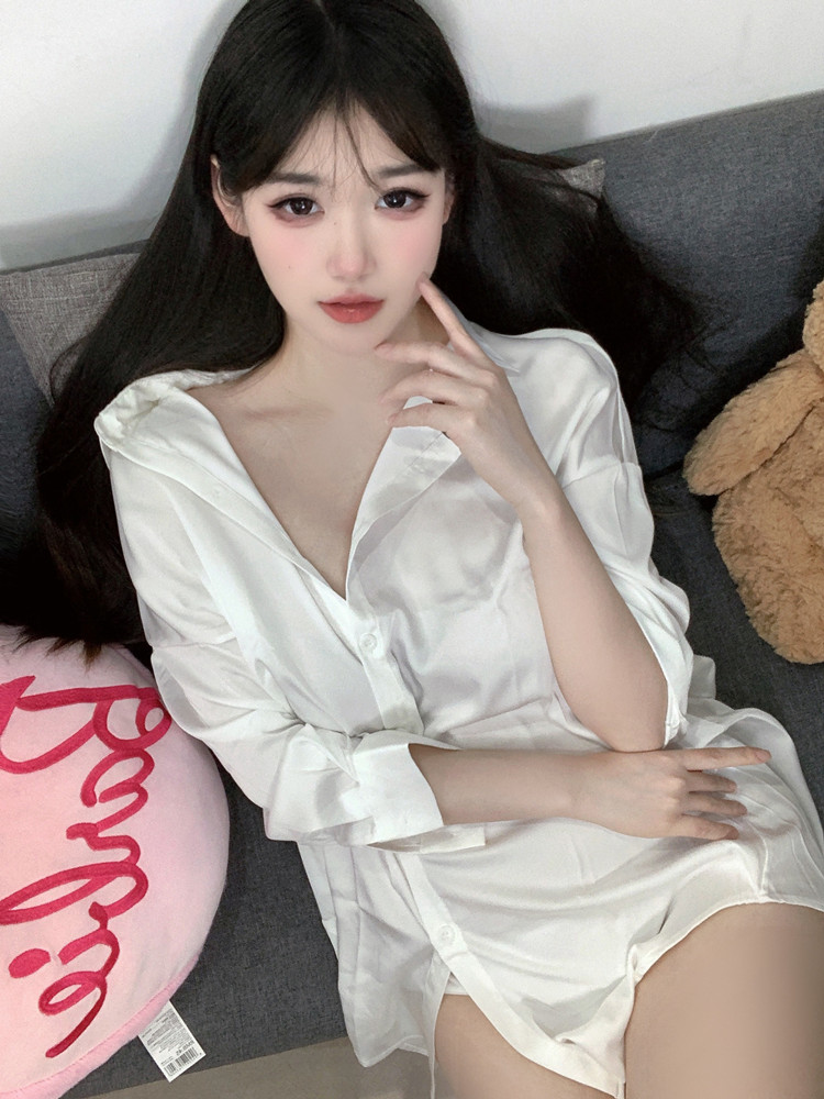 Baby Gown Nightwear - موضة قميص أبيض اللون منظور أنثى