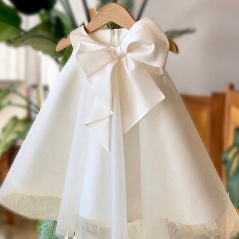 فستان بناتي صيفي بفيونكة كبيرة - مراجعة Baby Clothing Essentials وسعره